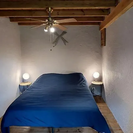 L'ardoisiere: Jolie Maison Ardennaise. Casa de Férias Alle